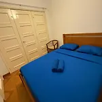 3 Bedrooms Close Airport Lissabon