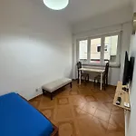 شقة 3 Bedrooms Close Airport