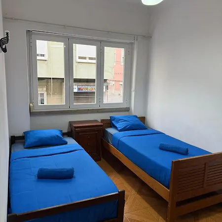3 Bedrooms Close Airport