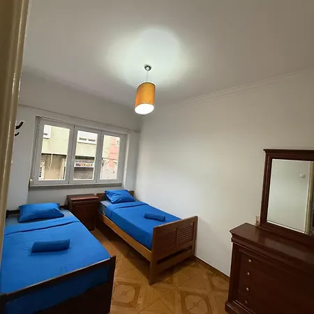 3 Bedrooms Close Airport