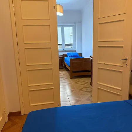 3 Bedrooms Close Airport