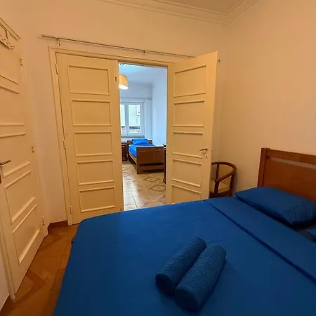 Apartment 3 Bedrooms Close Airport