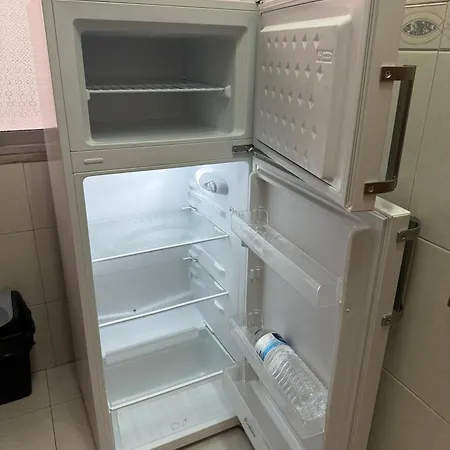 3 Bedrooms Close Airport Apartment